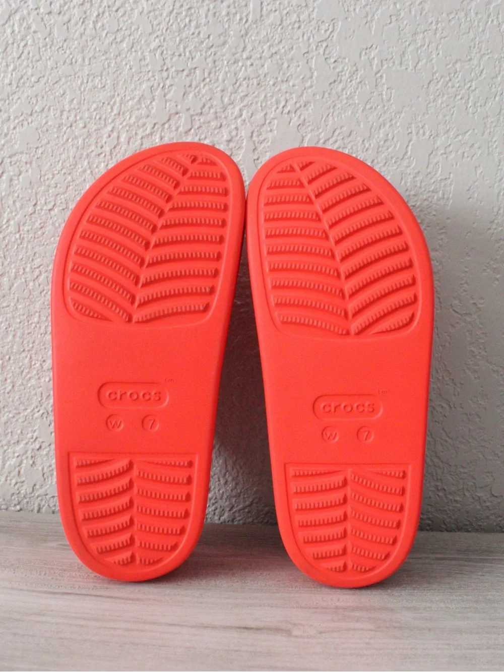 Crocs Dylan Platform Clog in Starfish - Picture 7 of 8